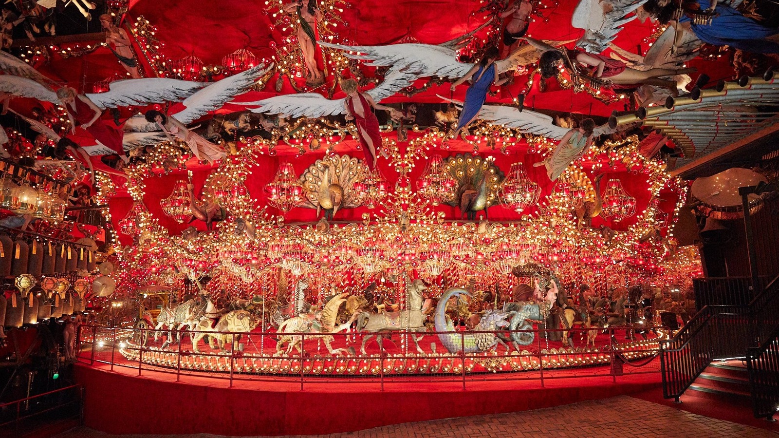 img of Carousel 2
